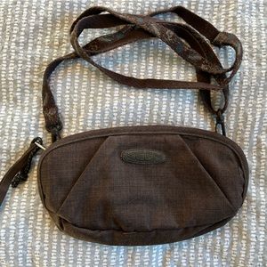 Brown fabric Keen clutch or crossbody